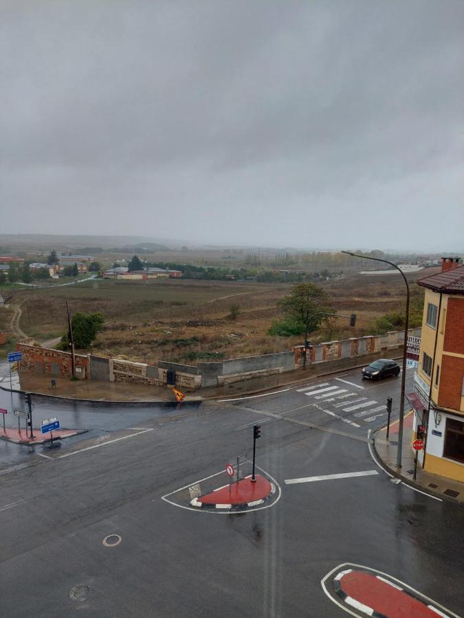 Vut Raquel Apartment Astorga Bagian luar foto