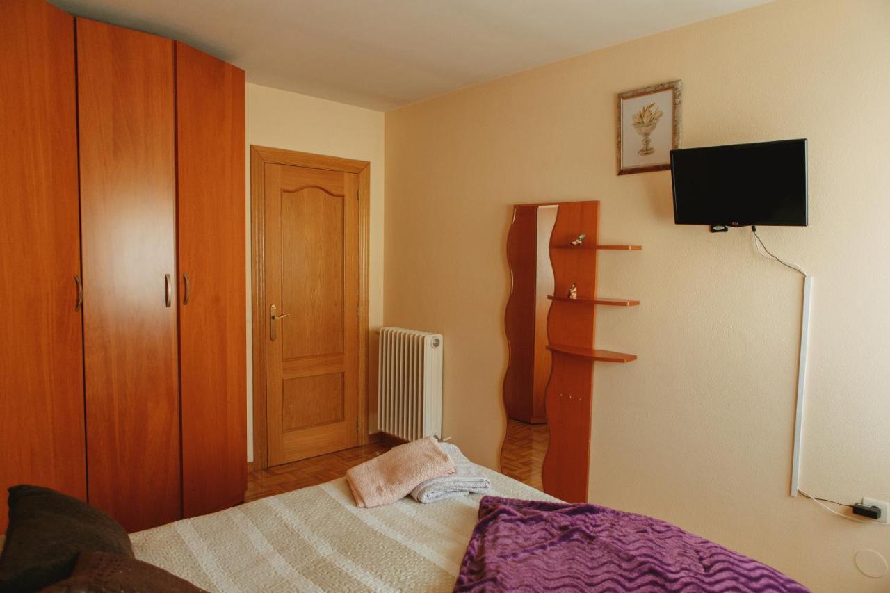 Vut Raquel Apartment Astorga Bagian luar foto